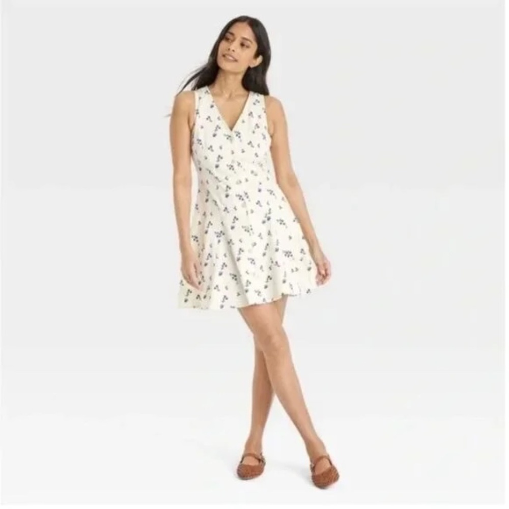 NWT Women's‎ Button-Front Godet Mini Dress Cream Floral V Neck Pockets